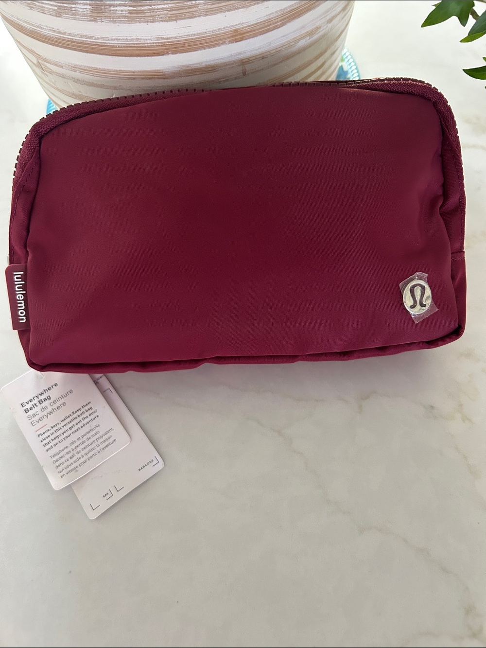 NWT Lululemon Everywhere Belt Bag burgundy/merlot, Wordmark Logo Strap 1L